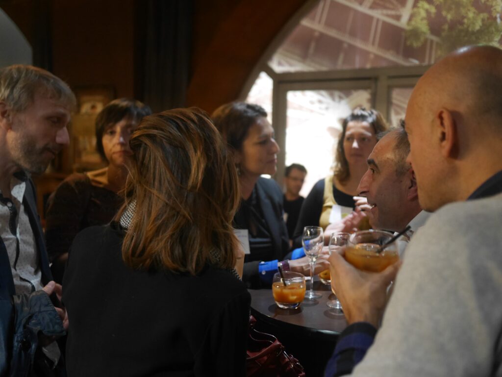 apéro voyage au Gustave à Paris