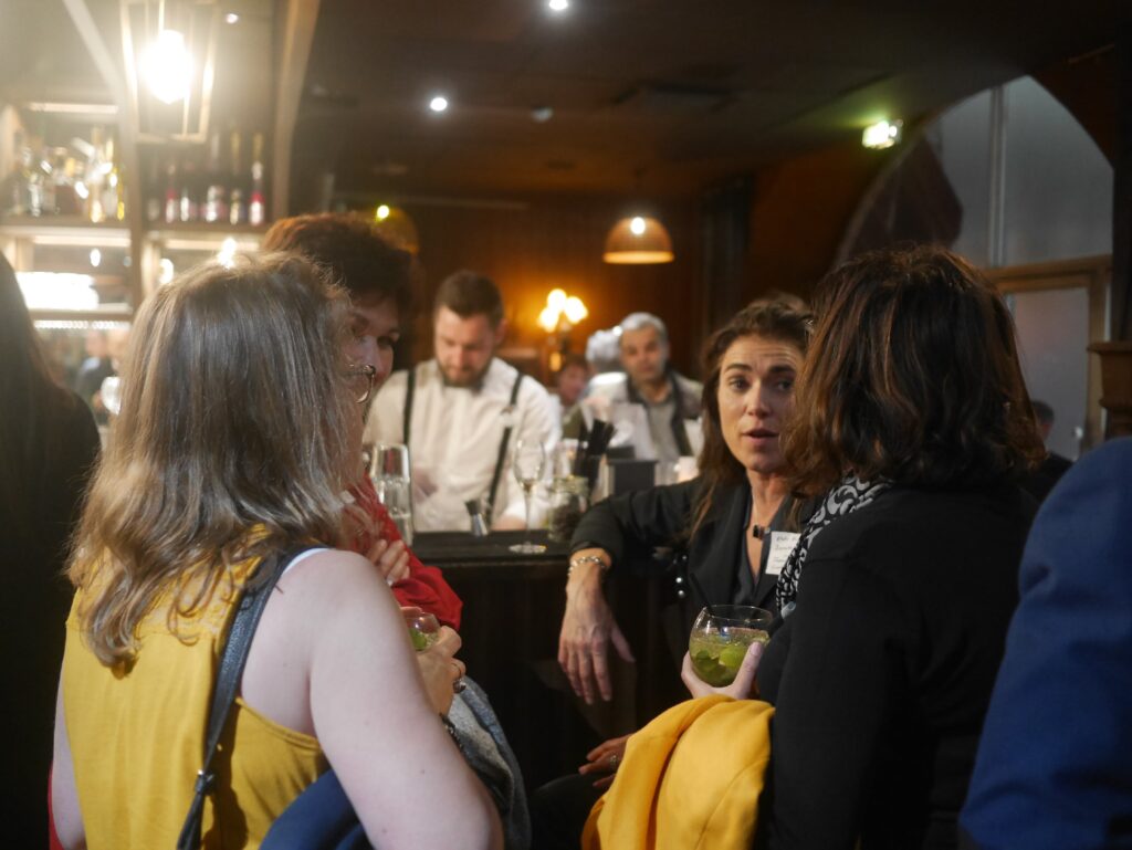 apéro voyage au Gustave à Paris