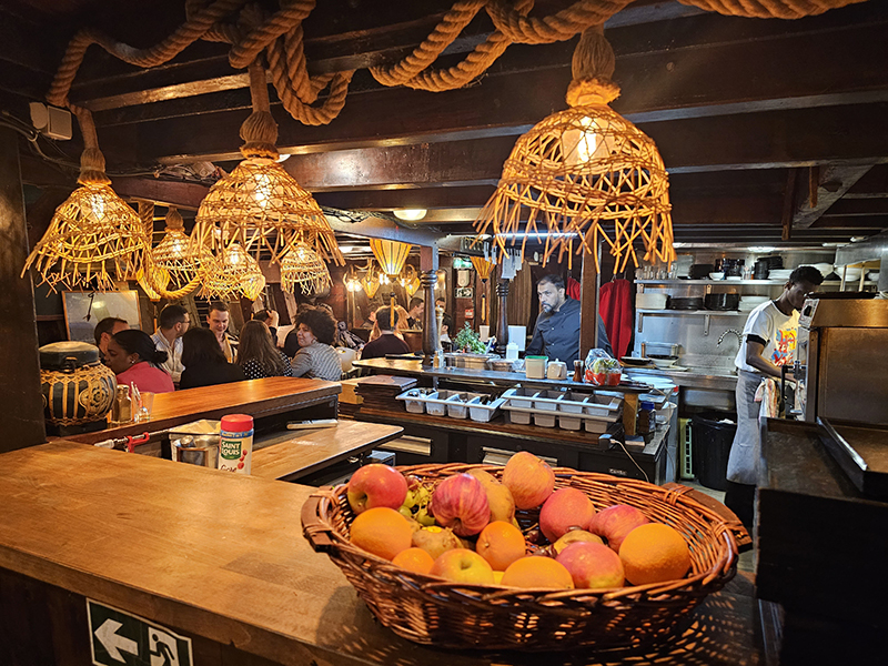 resto insolite paris la dame de canton